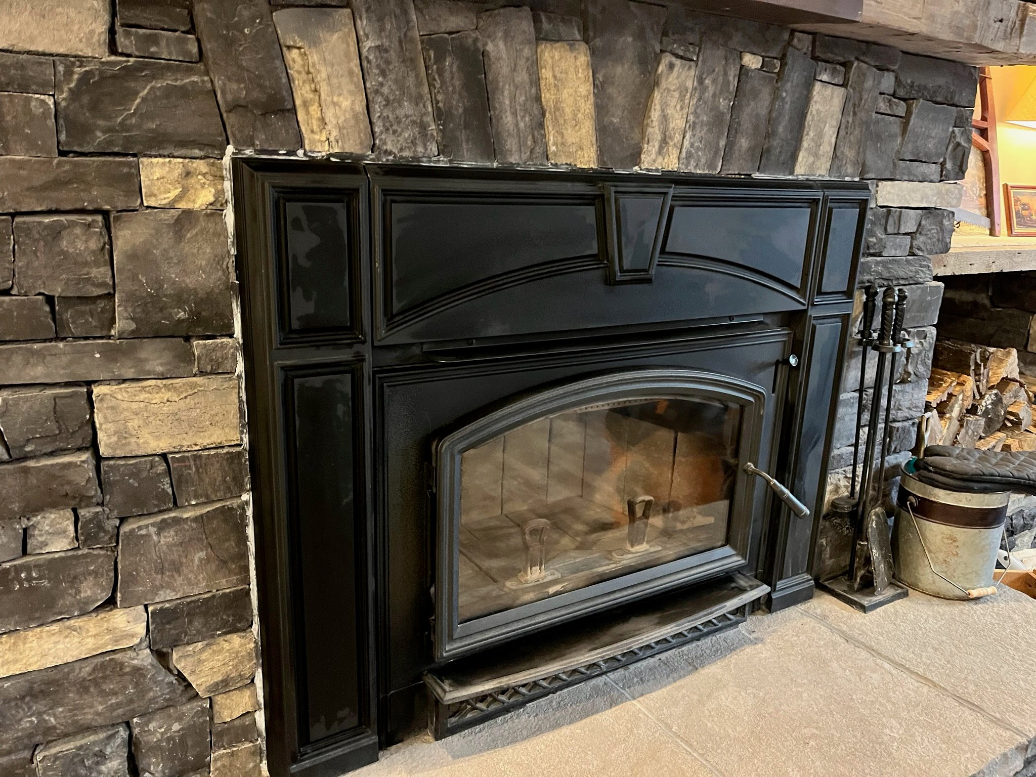 Fireplace insert installation by Friendly Fire in St. Louis
